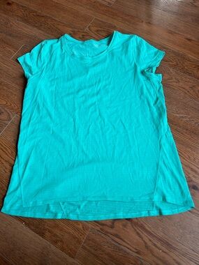 Lululemon tee shirt size 10/12